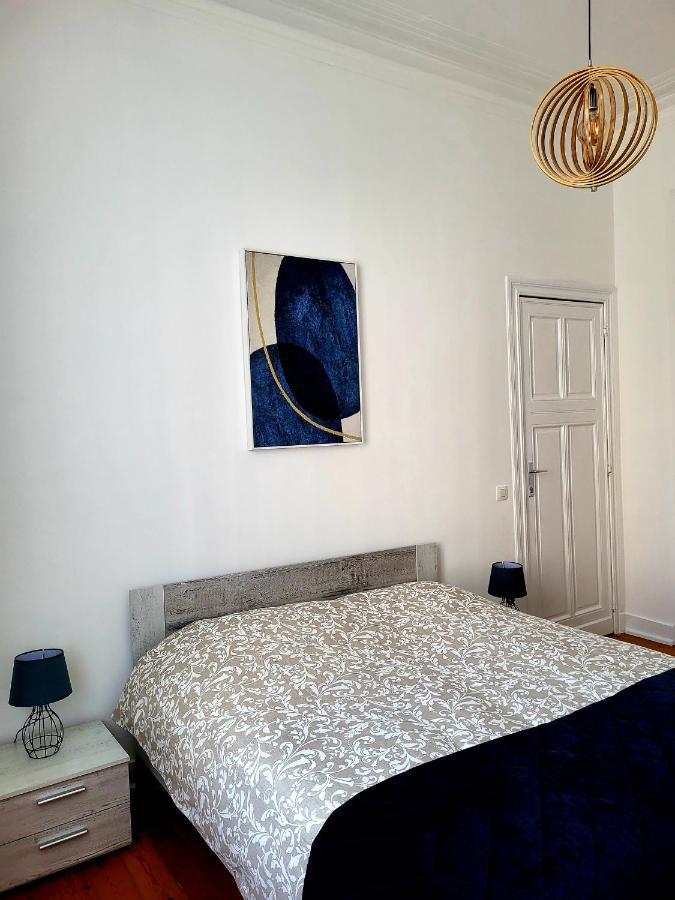 Brussels Bed & Blockchain Private Rooms With Shared Bathroom Etterbeek 外观 照片