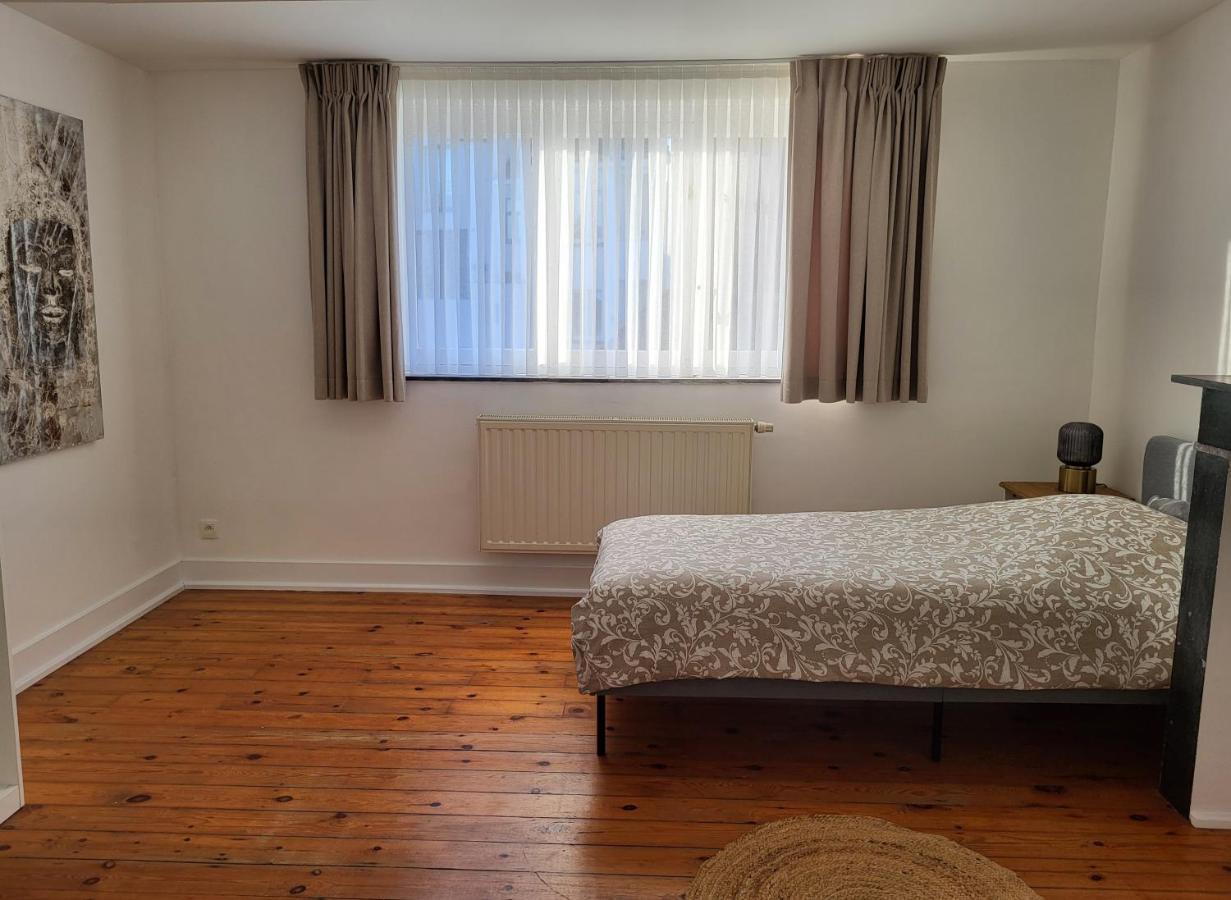 Brussels Bed & Blockchain Private Rooms With Shared Bathroom Etterbeek 外观 照片