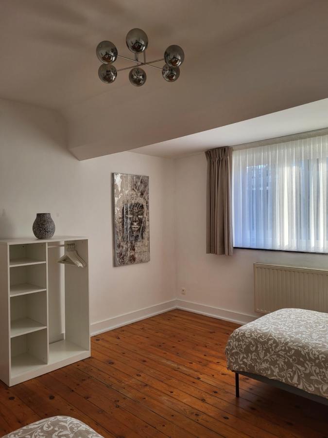 Brussels Bed & Blockchain Private Rooms With Shared Bathroom Etterbeek 外观 照片