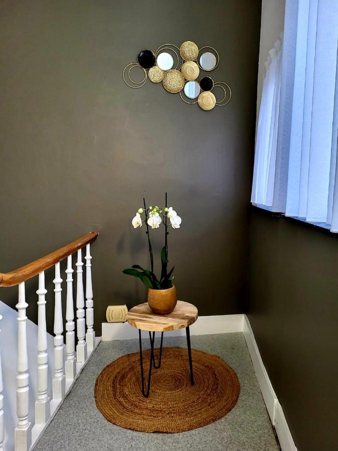 Brussels Bed & Blockchain Private Rooms With Shared Bathroom Etterbeek 外观 照片