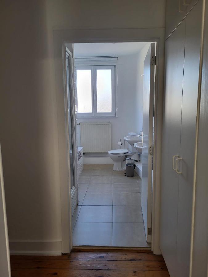 Brussels Bed & Blockchain Private Rooms With Shared Bathroom Etterbeek 外观 照片