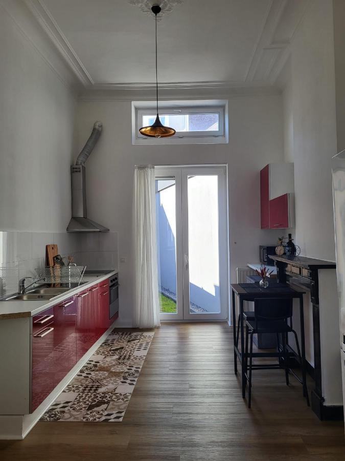 Brussels Bed & Blockchain Private Rooms With Shared Bathroom Etterbeek 外观 照片