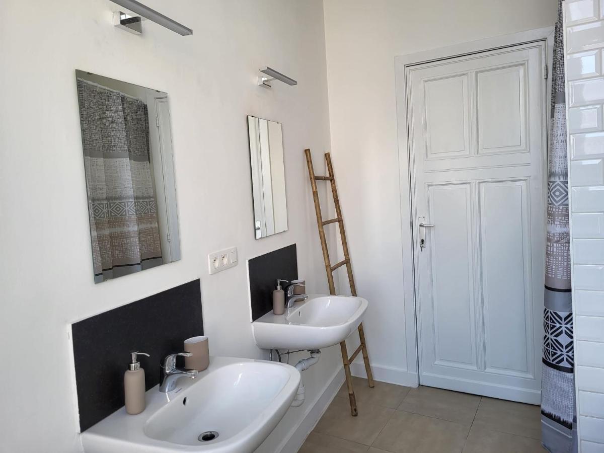 Brussels Bed & Blockchain Private Rooms With Shared Bathroom Etterbeek 外观 照片